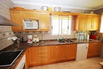 Thumbnail von ***Gepflegte und großzügige Villa mit Garage, Pool und traumhaftem Ausblick***