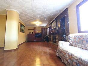 Thumbnail von ***Große Villa mit drei Wohneinheiten***