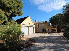 Thumbnail von ***Große Villa mit drei Wohneinheiten***