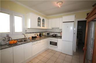 Thumbnail von ***Moderne Villa mit Pool auf einem Eckgrundstück in bester Wohnlage Vergels***