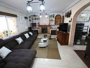 Thumbnail von ***Sehr gepflegte Villa mit einem traumhaften Garten***