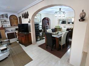 Thumbnail von ***Sehr gepflegte Villa mit einem traumhaften Garten***