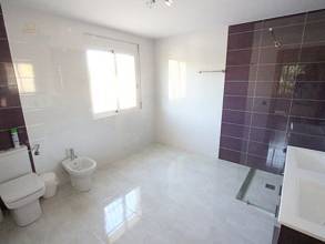 Thumbnail von ***Große renovierte Villa nur 2 km vom Meer entfernt***