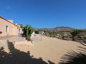 Thumbnail von ***Sehr gepflegte Villa mit separatem Gästehaus bei Aguas de Busot***