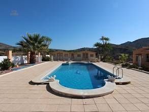 Thumbnail von ***Sehr gepflegte Villa mit separatem Gästehaus bei Aguas de Busot***