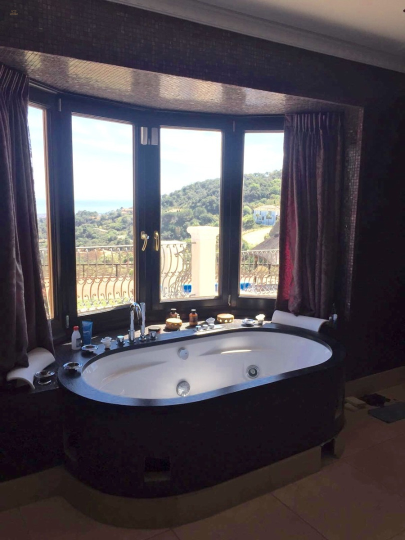 Thumbnail von Luxus-Villa in La Zagaleta R2675027