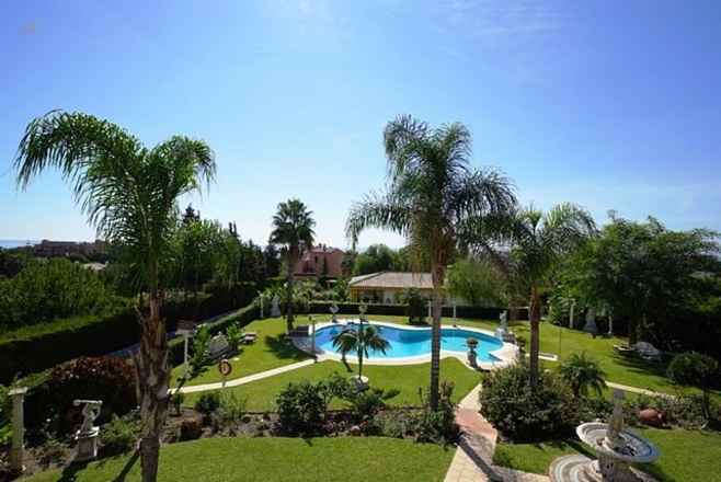 Luxus-Villa in El Padron R2513531