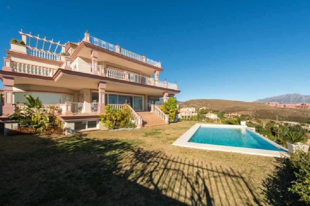 Luxus-Villa in Los Flamingos R2421866