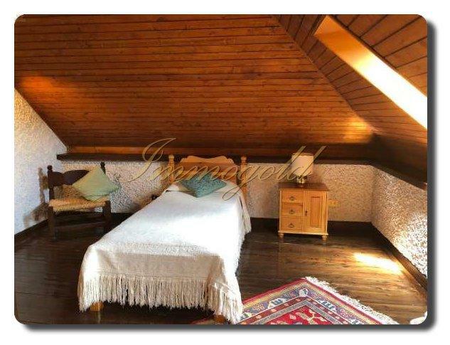 Thumbnail von repräsentative Villa mit stimmungsvollem Garten