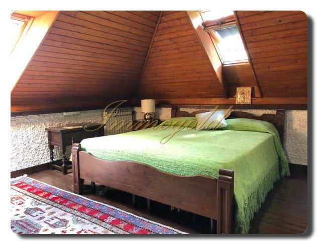 Thumbnail von repräsentative Villa mit stimmungsvollem Garten