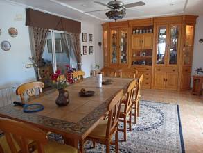 Thumbnail von ***Elegante und großzügige Villa mit 2 Gästewohnungen und Privatpool***