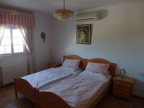 Thumbnail von ***Elegante und großzügige Villa mit 2 Gästewohnungen und Privatpool***