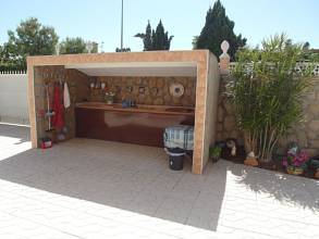 Thumbnail von ***Elegante und großzügige Villa mit 2 Gästewohnungen und Privatpool***