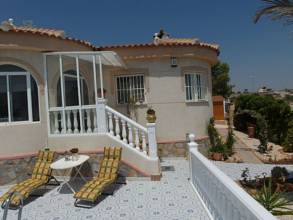 Thumbnail von ***Top gepflegte Villa mit Pool und Sommerküche***