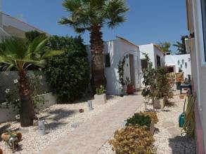 Thumbnail von ***Top gepflegte Villa mit Pool und Sommerküche***