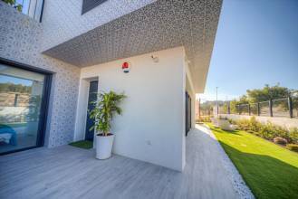 Thumbnail von ***4-Zimmer-Villa in minimalistischem Design ca. 7 km vom Strand***