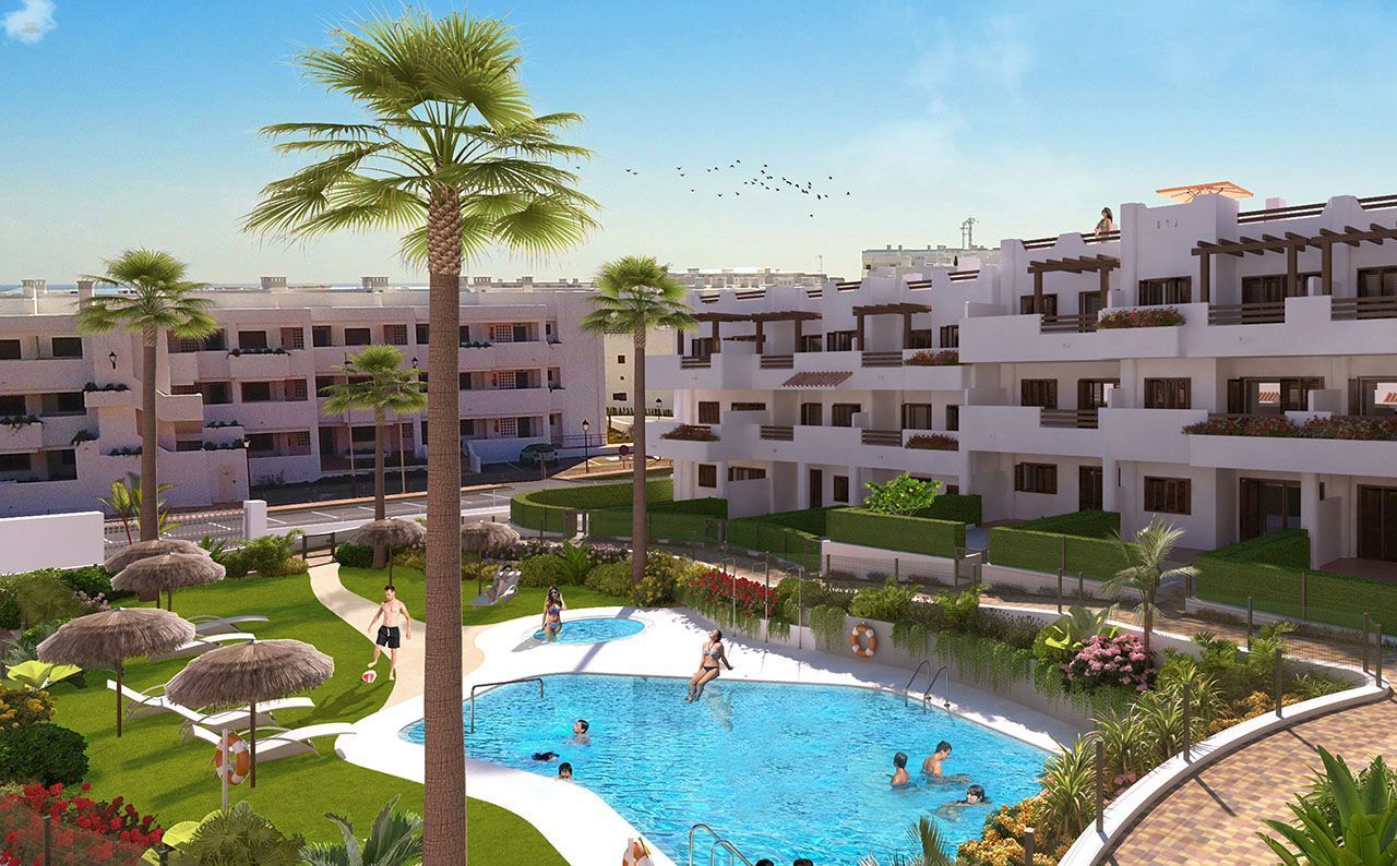 ***Wunderschöne 4-Zimmer-Penthouse-Wohnungen mit Gemeinschaftspools nur 800 m vom Strand***