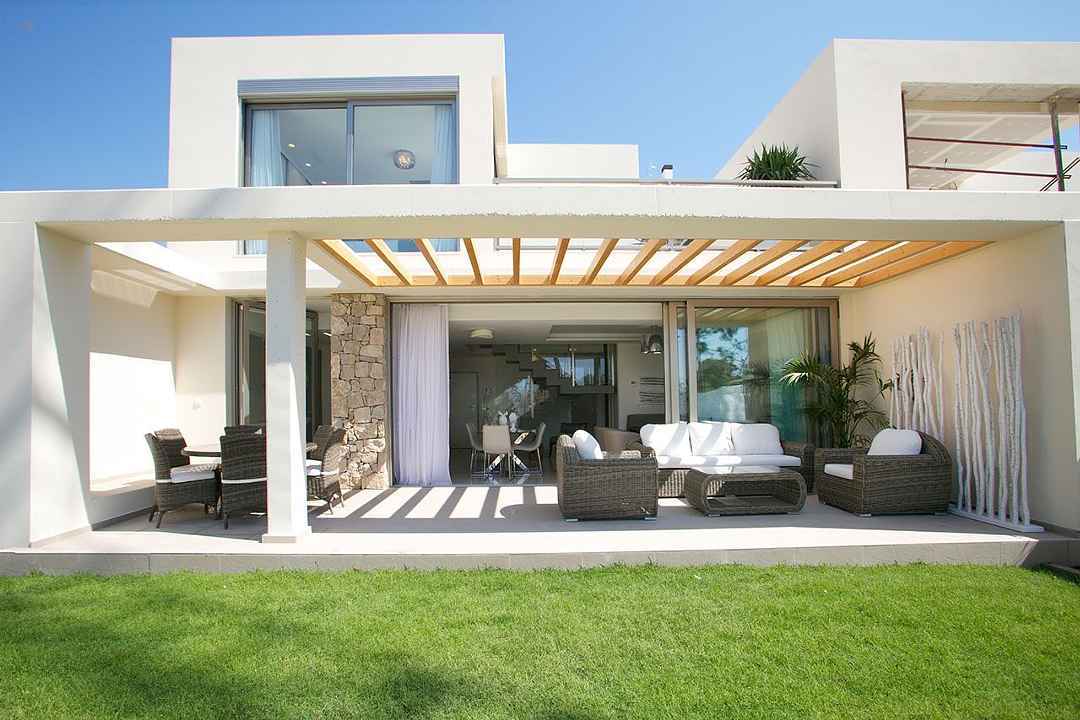 ***Exklusive Reihenhäuser in wunderschöner Anlage am Strand***