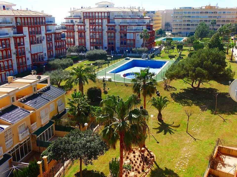 ***Wohnung in oberster Etage mit fantastischem Blick, 2 Schlafzimmer***