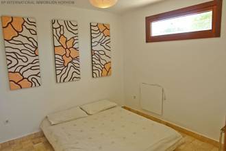 Thumbnail von ***SCHÖNE DOPPELHAUSHÄLFTE MIT BUNGALOWCHARAKTER ZUM VERKAUF IN STRANDLAGE IN COSTABELLA IN MARBELLA***