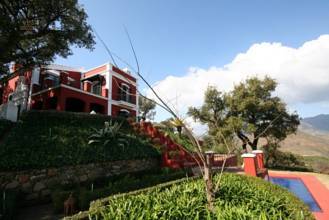 Thumbnail von Luxus-Villa La Mairena R2371289