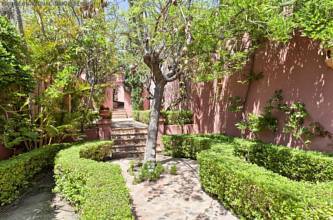 Thumbnail von ***VILLA IM KLASSISCHEN STIL IN DER HACIENDA LAS CHAPAS IN MARBELLA***