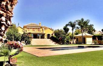 Thumbnail von Luxus-Villa in El Paraiso R2811116