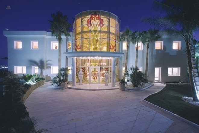 Luxus-Villa in Sierra Blanca R2128598