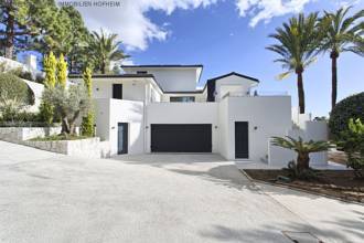Thumbnail von ***MODERNE VILLA MIT MEERBLICK ZUM VERKAUF IN HACIENDA LAS CHAPAS IN MARBELLA***