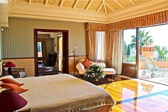 Thumbnail von Luxus-Villa in Sierra Blanca R2821757