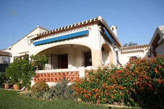 Thumbnail von ***Kleine Villa in einer sehr gepflegten Urbanisation mit Gemeinschaftspool***