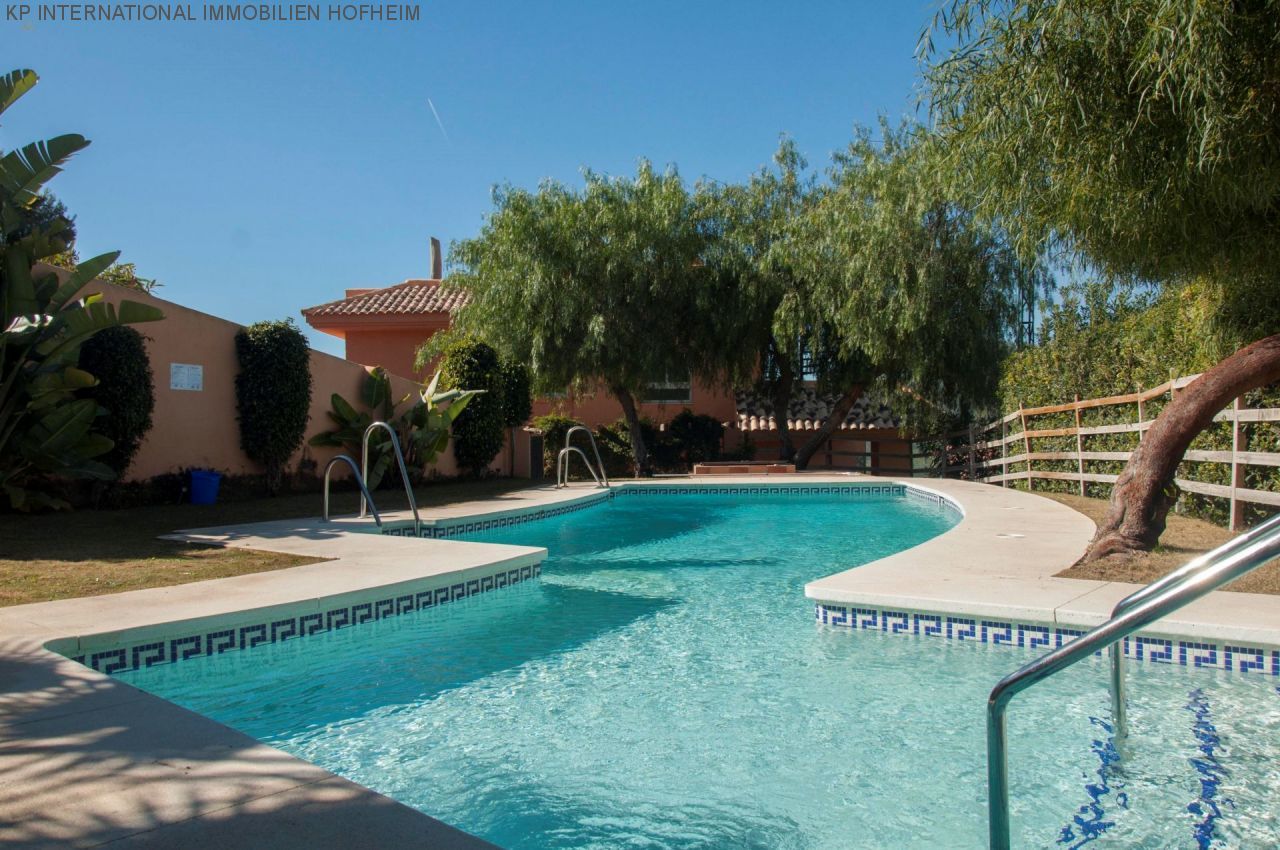 ***STADTHAUS IN CABOPINO IN MARBELLA***