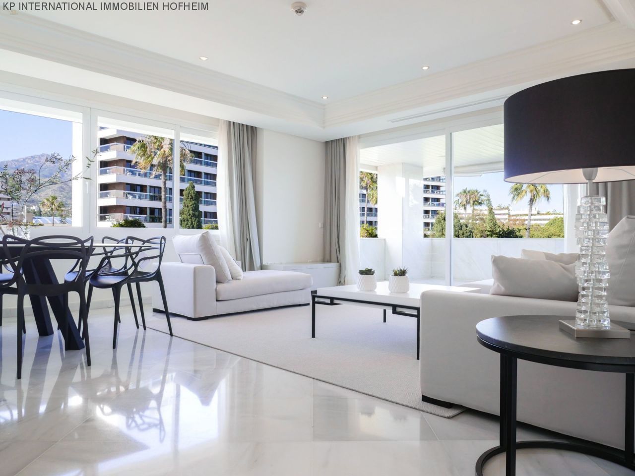 ***LUXURIÖSE WOHNUNG DIREKT AM STRAND IN MARBELLA GOLDENE MEILE***