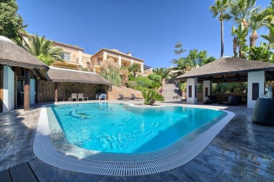 Luxus-Villa in Las Brisas R2743493 