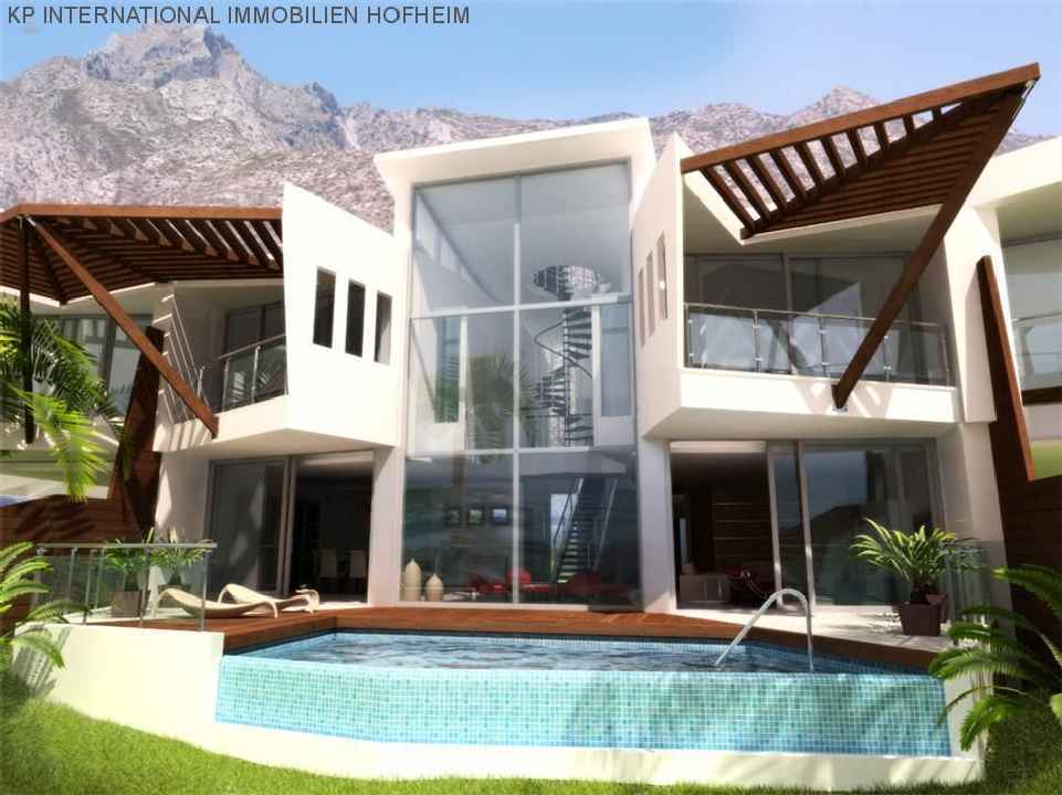 ***EXKLUSIVES TOWNHAUS IN SIERRA BLANCA IN MARBELLA IN TOPLAGE MIT MEERBLICK***
