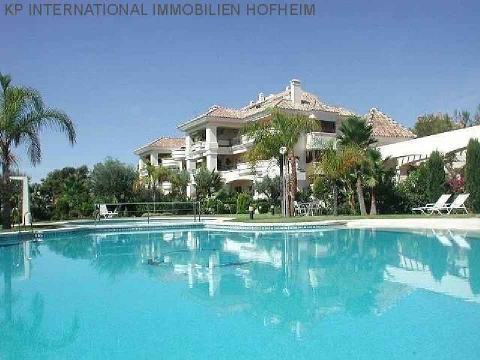 ***ELEGANTE WOHNUNG IN ALTOS REALES IN MARBELLA MIT MEERSICHT***