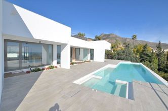 Thumbnail von Luxus-Villa in Benalmadena R2598407