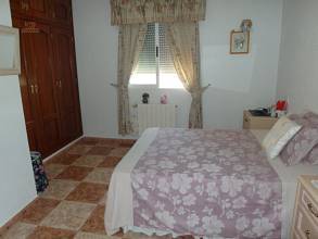 Thumbnail von ***Freistehende Villa mit 4 Schlafzimmern und 3 Bäder, Privatpool in bevorzugter Lage***