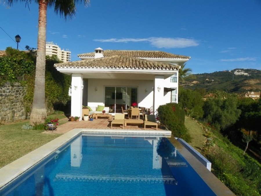 Luxus-Villa in Rio Real R1920498 