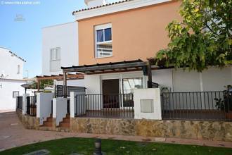 Thumbnail von ***Palm Beach II: Reihenhaus mit Pool und Terrassen nahe Strand***