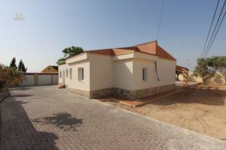 Thumbnail von ***Großzügige und komplett renovierte, charmante und ebenerdige Villa***