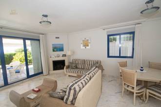 Thumbnail von ***Beeindruckende, freistehende Villa in absoluter Meerlage***