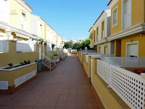 Thumbnail von ***Modernes Reihenhaus in ca. 450 Metern Entfernung vom Meer mit Tiefgarage***