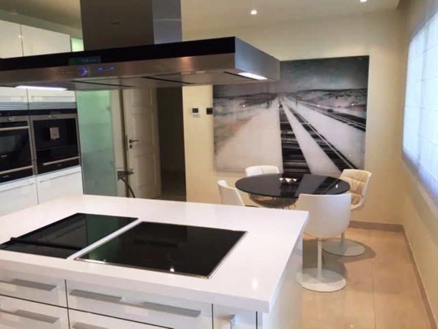 Thumbnail von Luxus-Wohnung in Estepona R2527376