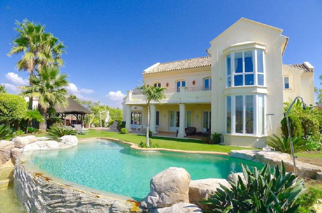 Luxus-Villa in La Quinta R2770265 