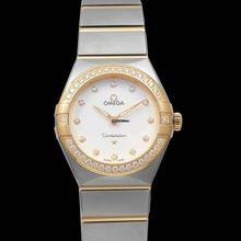 Thumbnail von Omega Constellation Quartz 131.25.28.60.52.002 - Constellation Manhattan Quartz 28 mm Quartz Silver Dial Yellow Diamo </h1>