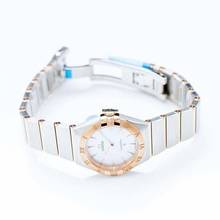 Thumbnail von Omega Constellation 131.20.28.60.05.001 - Constellation Manhattan Quartz 28 mm Quartz White Mother Of Pearl Di </h1>