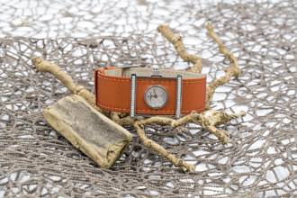 Thumbnail von Pequignet Damenuhr 5759439 UVP 2.355,00 EUR