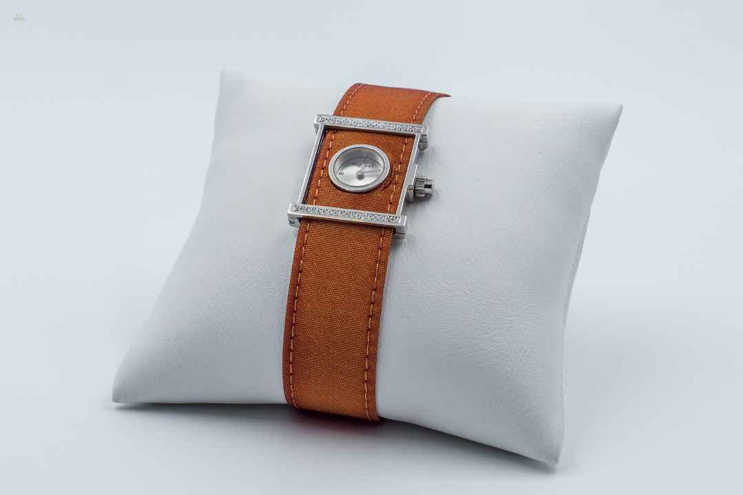 Pequignet Damenuhr 5759439 UVP 2.355,00 EUR