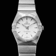 Thumbnail von Omega Constellation Ladies 131.10.25.60.02.001 - Constellation Manhattan Quartz 25 mm Quartz Silver Dial Steel Ladies </h1>